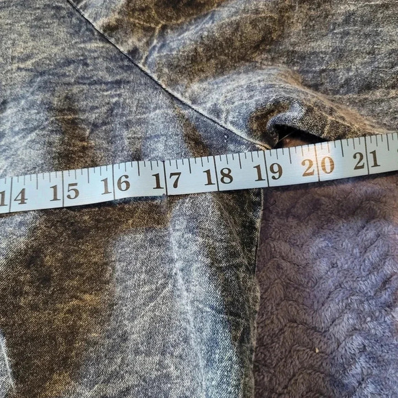 JUDY BLUE blue denim cotton spandex stretch pullover crop top, size 2X - Picture 7 of 9